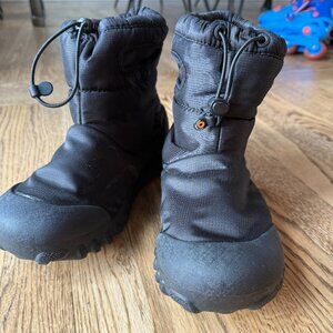 Bogs B-MOC Snow Black Winter Boots Youth 6 Faux Fur Lined Waterproof